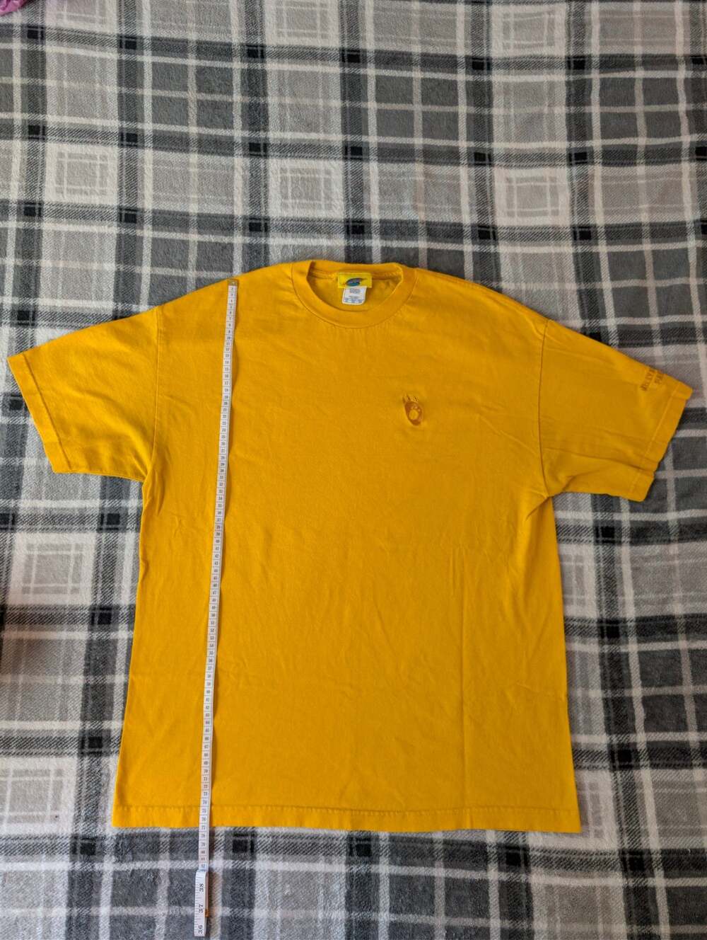 Vintage Hanna-Barbera Jellystone Park Embroidered Bear Paw T-Shirt